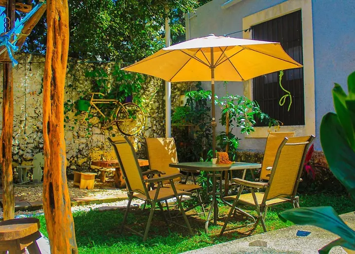 Casa Aluxes Hotel