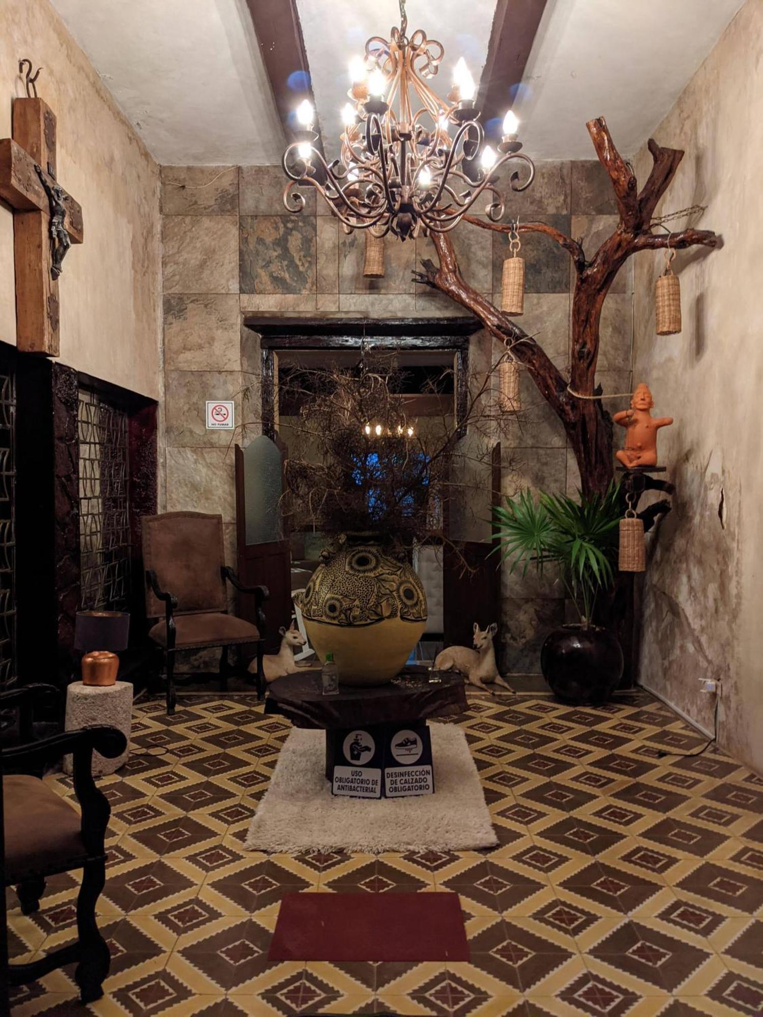 Hotel Casa Aluxes